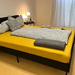 Dorfstrasse 32a - Individuelle Fuer Bis Zu 13 Personen Venkovský dům