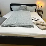 Dorfstrasse 32a - Individuelle Fuer Bis Zu 13 Personen Venkovský dům *