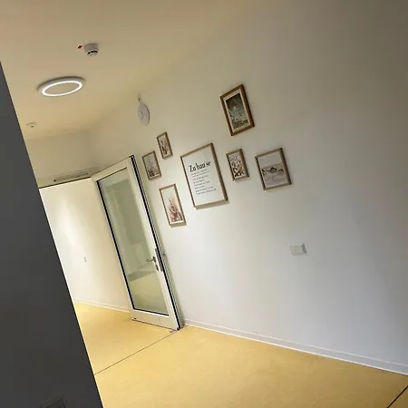 Dorfstrasse 32A - Individuelle Unterkunft Fuer Bis Zu 13 Personen منزل ريفي