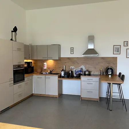 Dorfstrasse 32A - Individuelle Unterkunft Fuer Bis Zu 13 Personen *