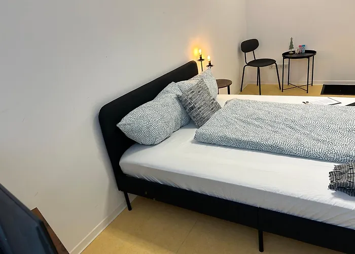 Dorfstrasse 32A - Individuelle Unterkunft Fuer Bis Zu 13 Personen