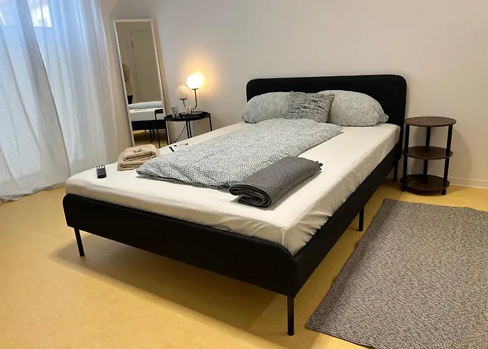 Dorfstrasse 32A - Individuelle Unterkunft Fuer Bis Zu 13 Personen منزل ريفي *