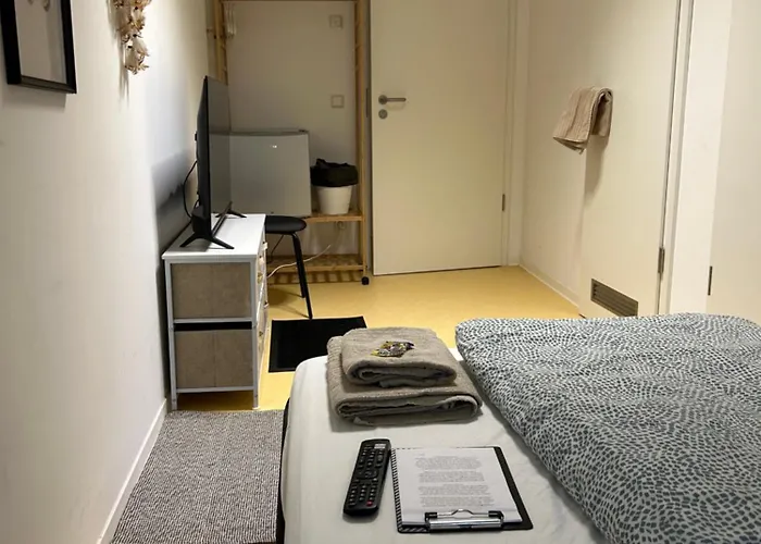 Dorfstrasse 32A - Individuelle Unterkunft Fuer Bis Zu 13 Personen *