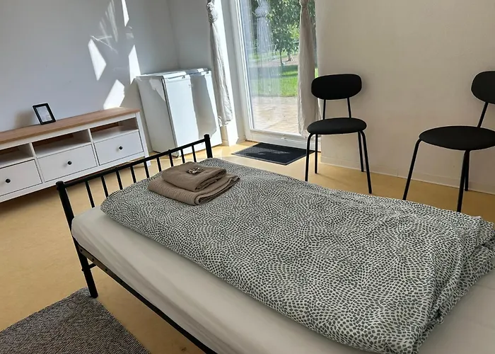 Dorfstrasse 32A - Individuelle Unterkunft Fuer Bis Zu 13 Personen Bensdorf